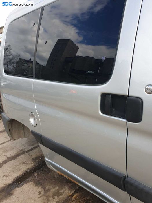 Bandou Ornament Plastic de pe Usa Portiera Laterala Culisanta Dreapta Citroen Berlingo 2002 - 2008