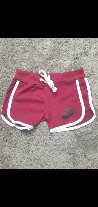 Pantaloni scurți dama