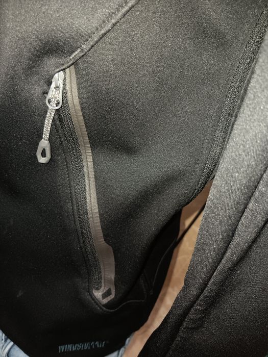 Bluza Softshell de barbat,marime M.