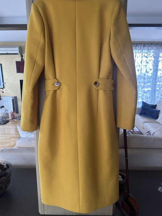 Жълто палто с кашмир