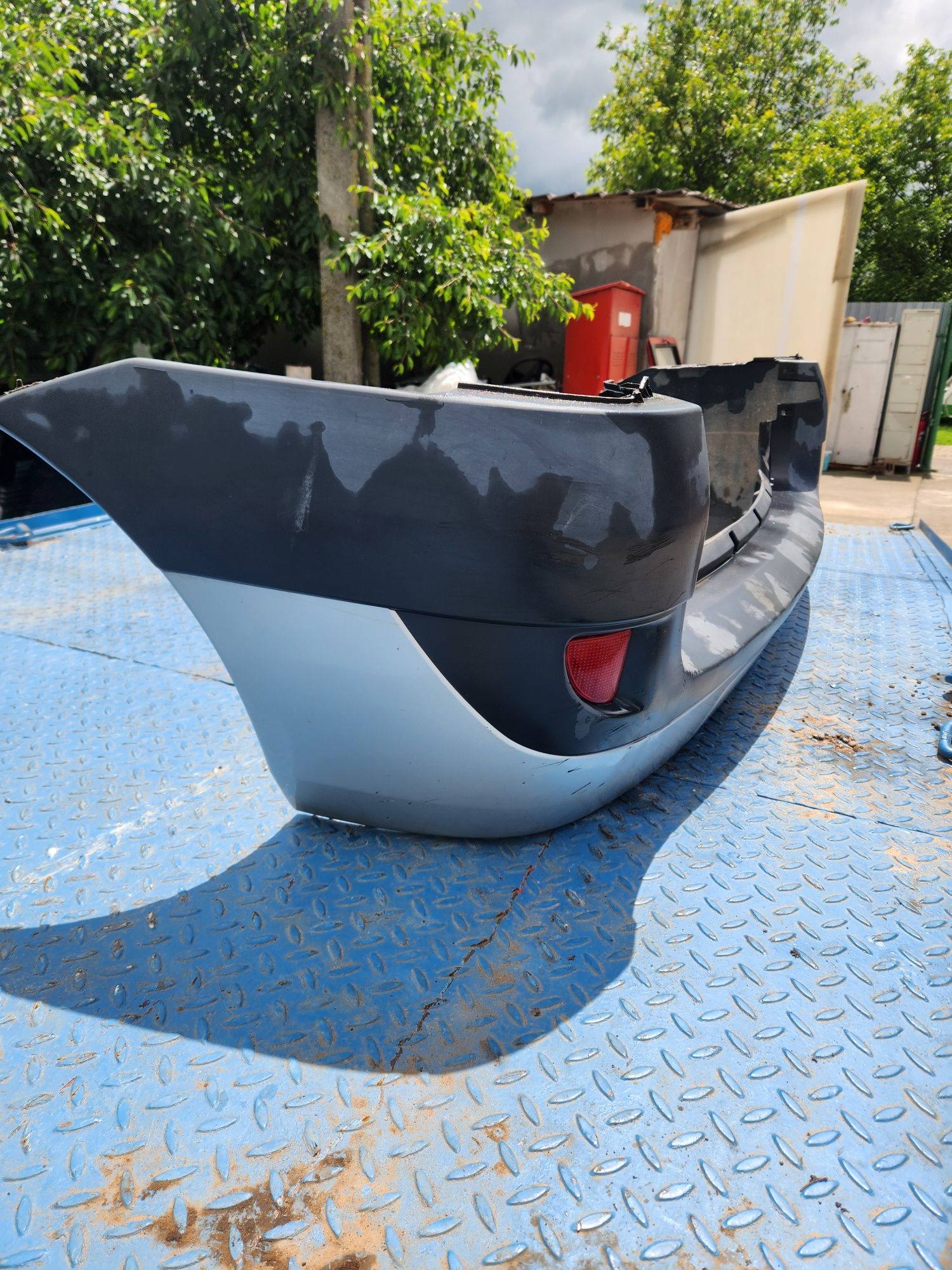 Bara spoiler dacia logan mcv