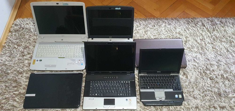 Vând lot 6 laptopuri