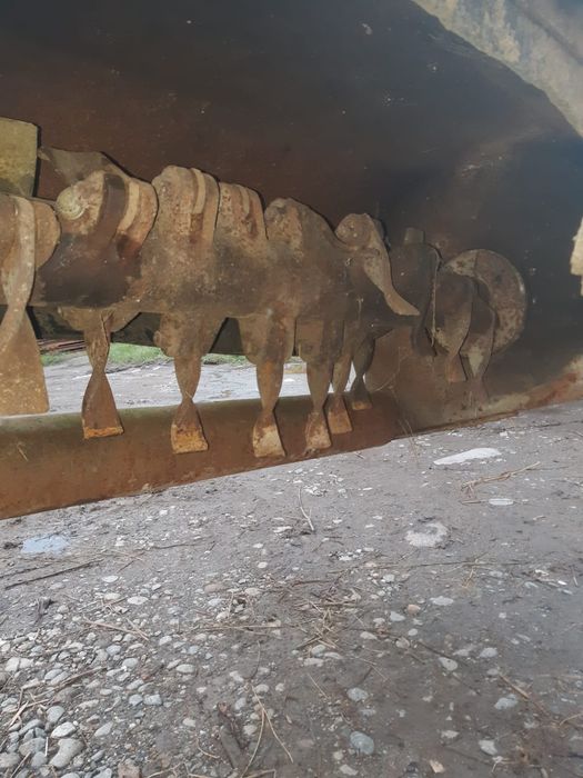 Vând, schimb tocător de resturi vegetale braț de 8m