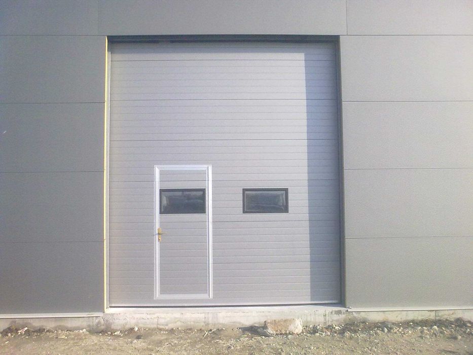 Usi de garaj sectionale | usa garaj | porti garaj automate sau manuale