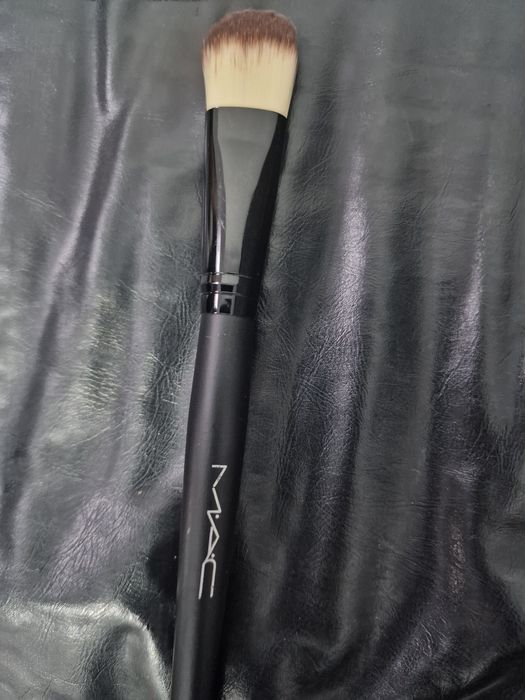 Set Profesional MAC centură make up si 36 pensule MAC - Nou