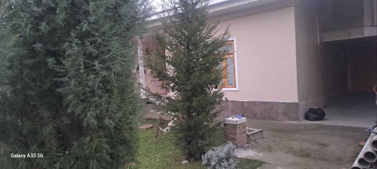 Янгиобод махалла 2,8 соток 4 хона ховли сотилади