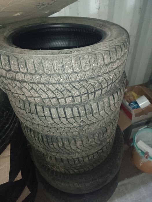 Продам резину на 16