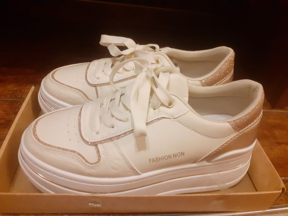 Хcess дамски бежови кецове 39