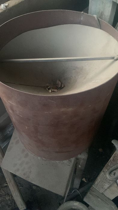 Дробилка для корма и сена