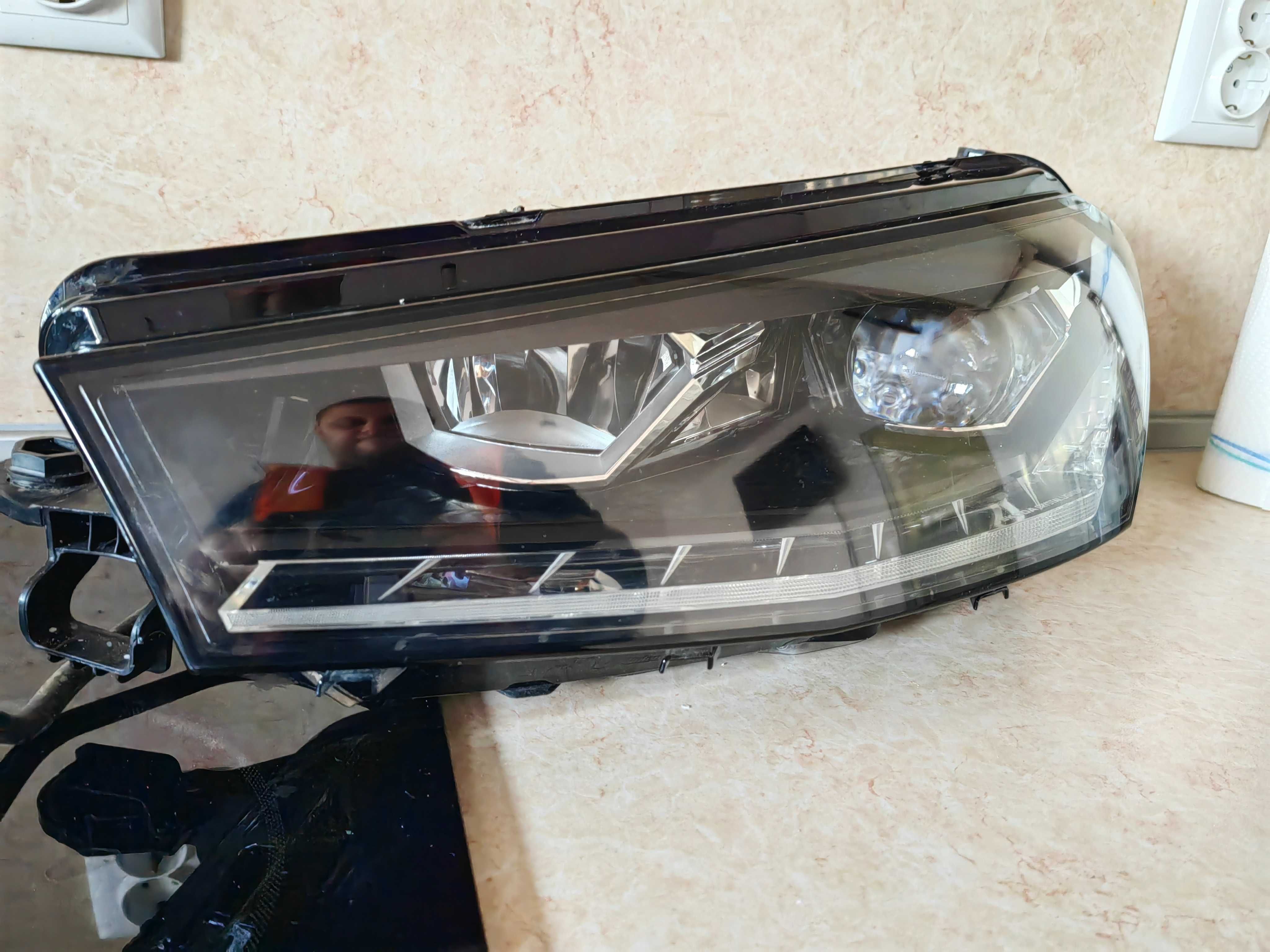 Фар Skoda Fabia 4 FULL LED ляв/Фар Шкода Фабиа LED 2021г. Оригинален