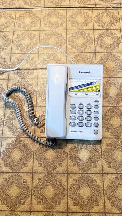 Телефон кнопочный panasonic