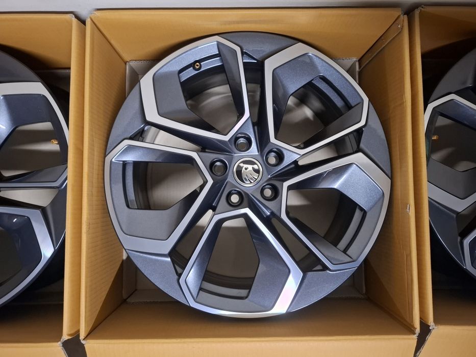 Оригинални джанти Altair 19" за Skoda Octavia 4