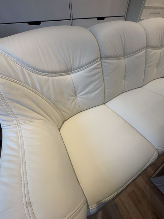 Canapea piele impecabila!!