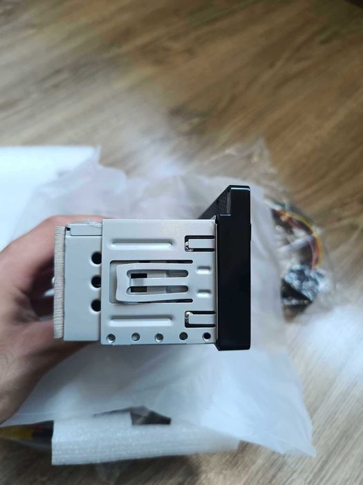 Мултимедия за автомобил 1din с carplay/android auto