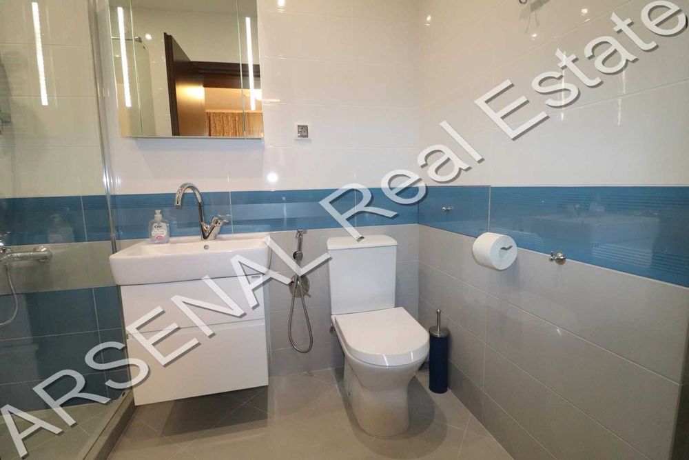 Дава се под наем Тристаен апартамент в София, Изток - 141 кв.м за 1300 € - Снимка #5