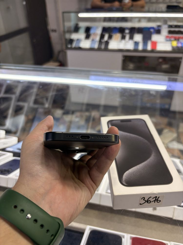 iPhone 15 Pro 256 gb black ideal