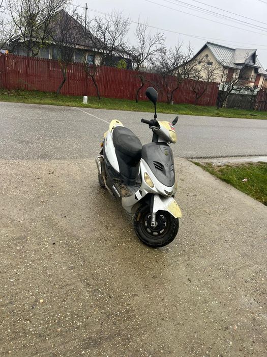 vand scutere ,bicicleta cu motor