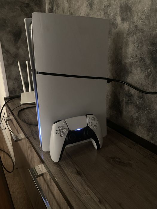 продаю срочно playsstation 5