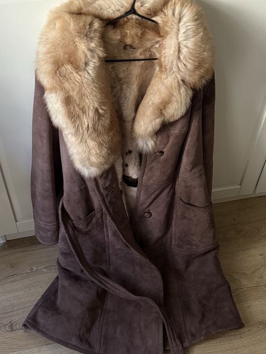 Cojoc Blana taupe, cu nasturi si cordon