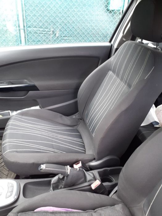 Vînd Opel corsa D automat an fabricație 2007