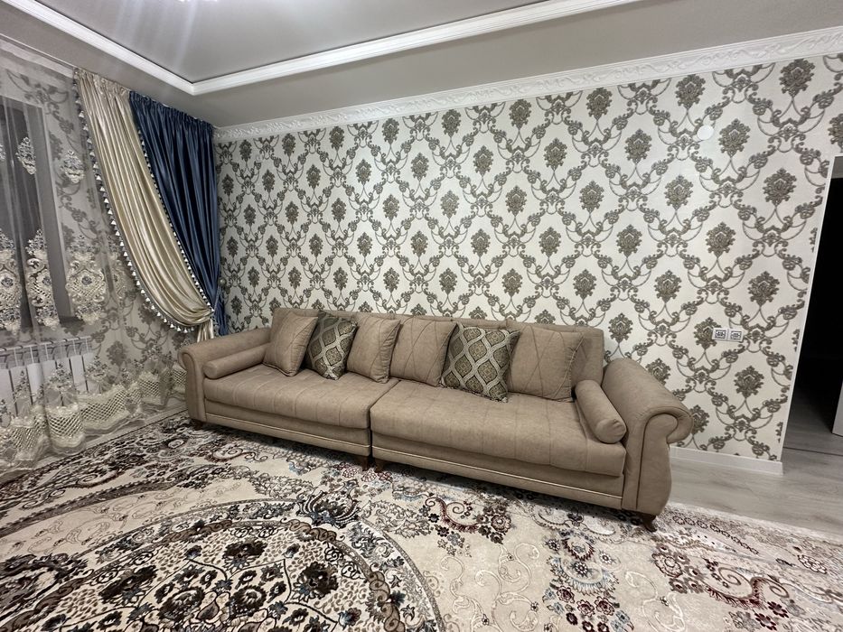 Срочно продам новый диван