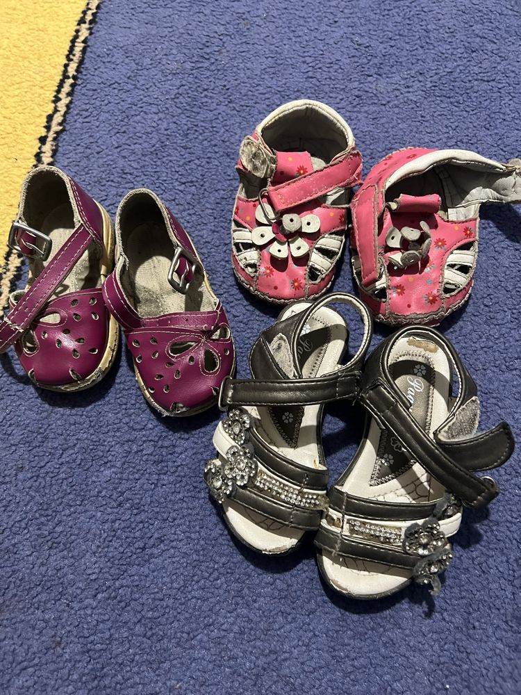 Обувь для 1-1,5 лет и 4-5 лет для девочки и одежда
