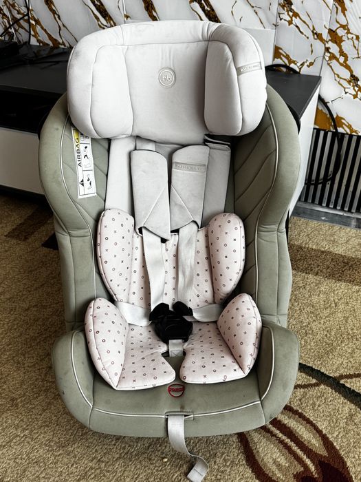 автокресло в идеальном состоянии