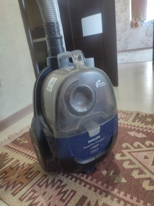 Продам Пылесос Philips