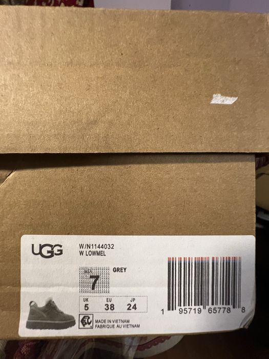 UGG W Lowmel black