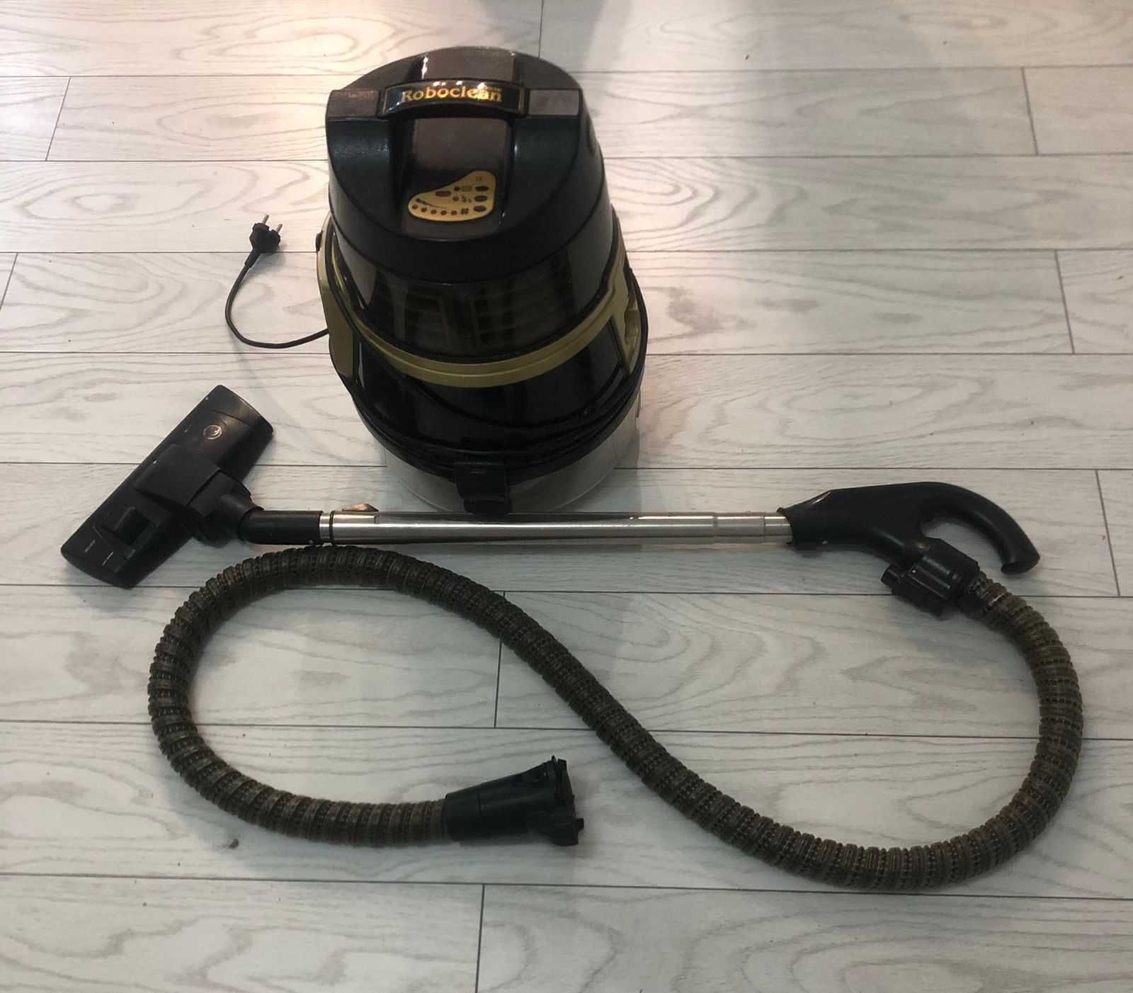 Моющий пылесос Roboclean aura KRAUSEN с аквафильтром и сепаратором