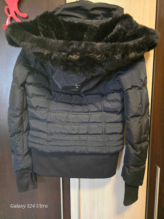 Продавам зимно късо яке