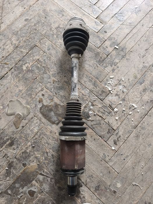 Предни полуоски BMW F10 F11 F12 F13 F06