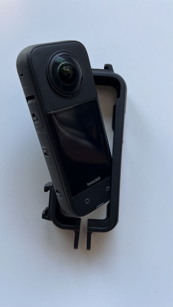 Insta 360 X3 camera video foto