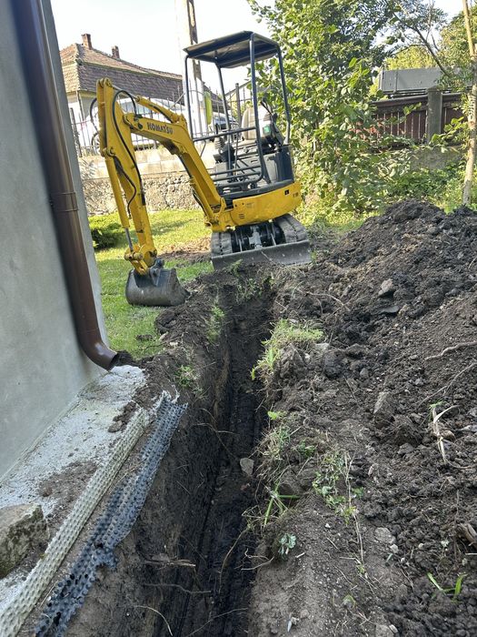 Săpături / Inchiriez / Execut lucrări cu  Buldoexcavator / excavator /