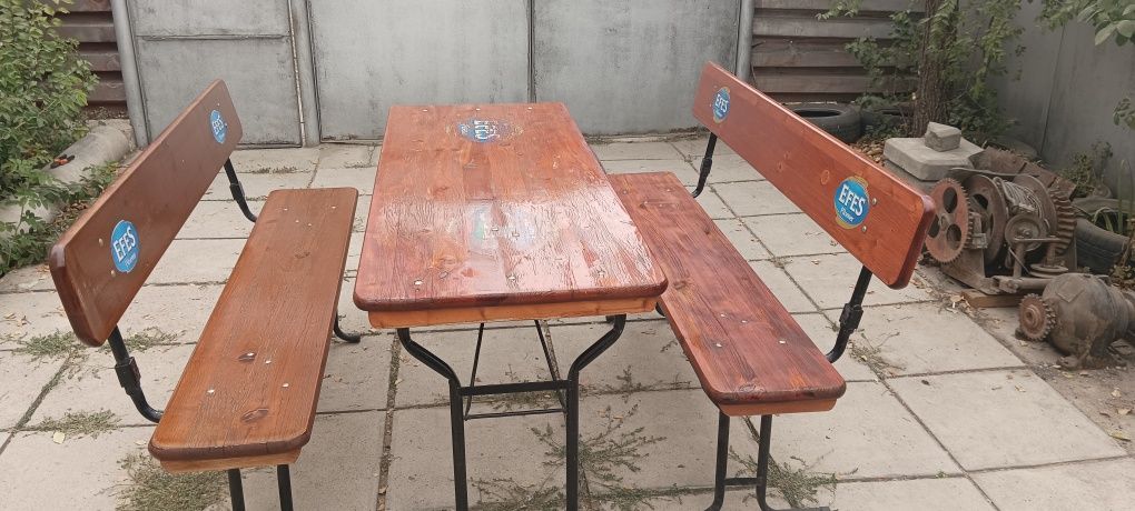 Продается стол с  скамейками
