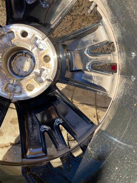 Jante originale Renault Initiale Paris/Anvelope vara Continental