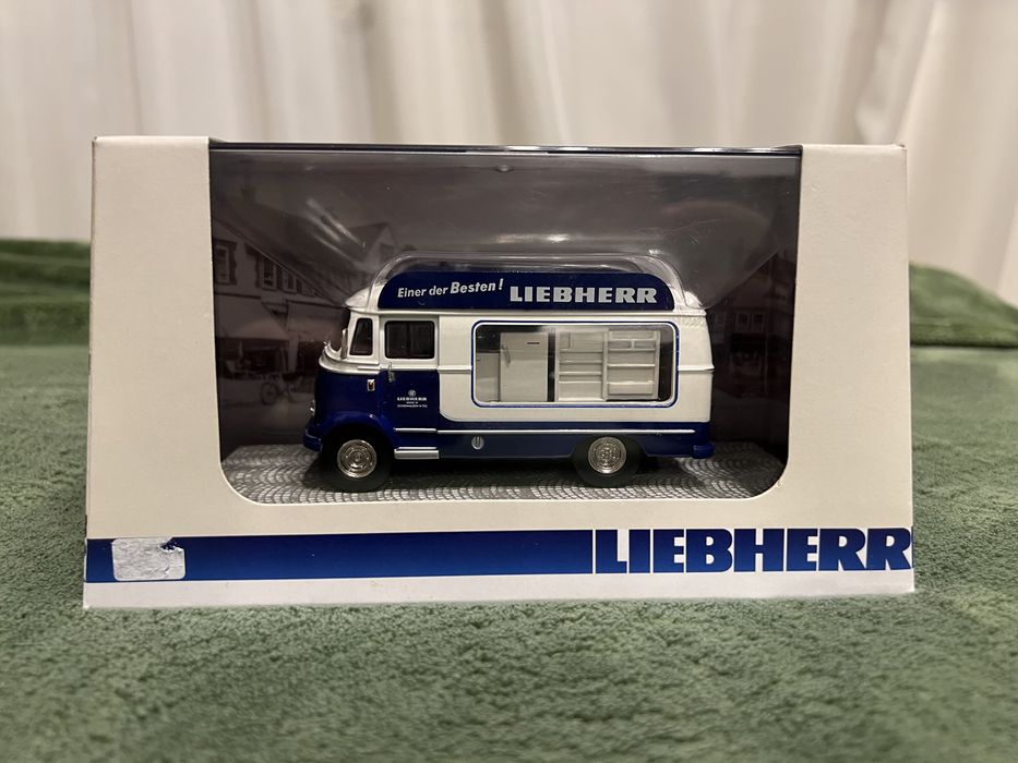 Macheta Mercedes Benz L913D model rar scara 1:43 PremiumClassiXXs