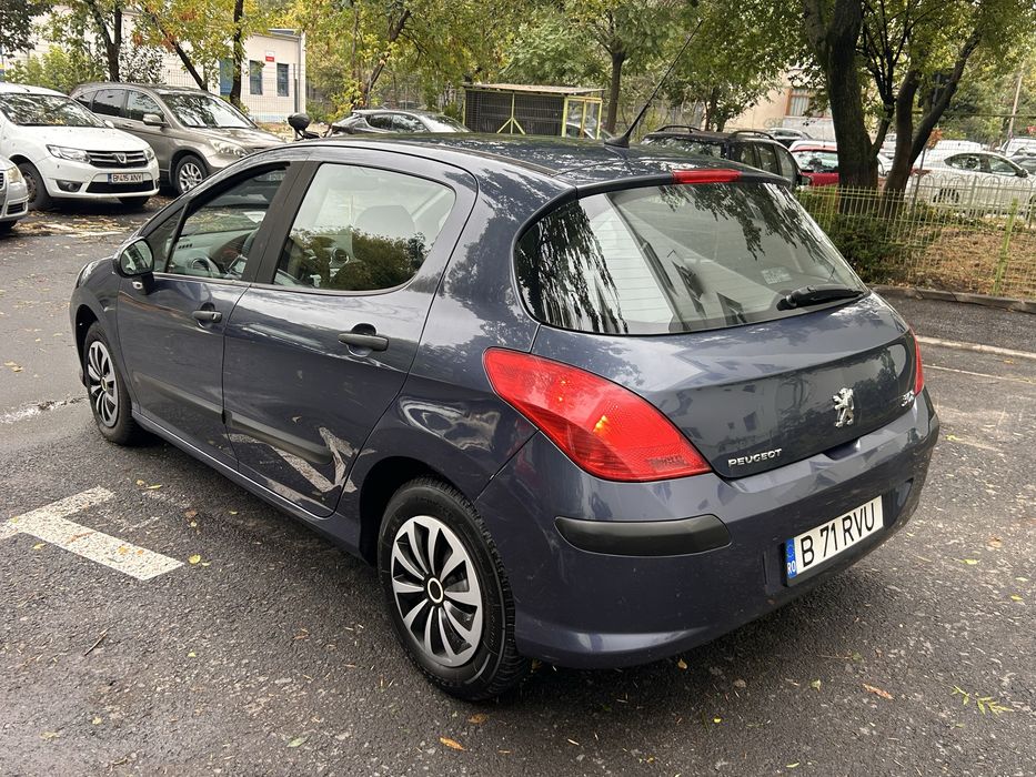 Peugeot 308 2008 km reali 1.6 L benzina stare impecabila vari +/-