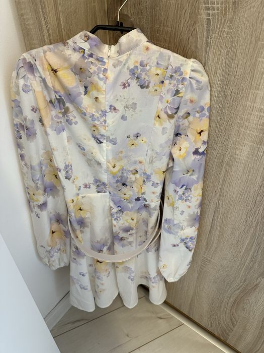 Дамска рокля с кллан