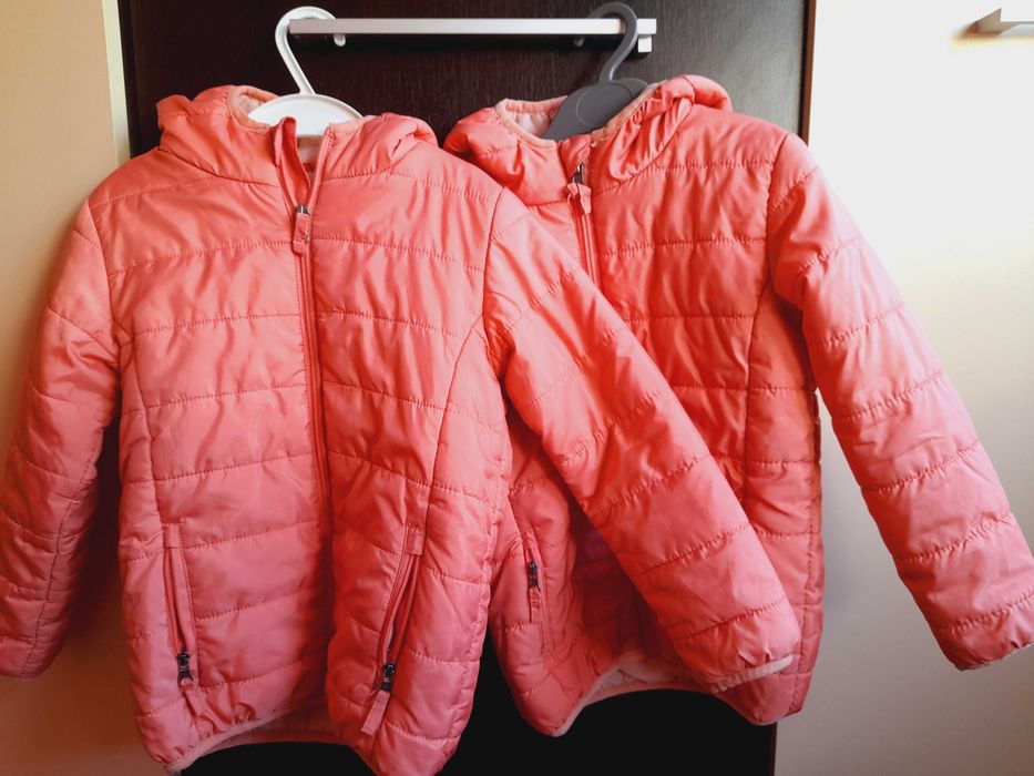 Детски якенца и зимен космонавт