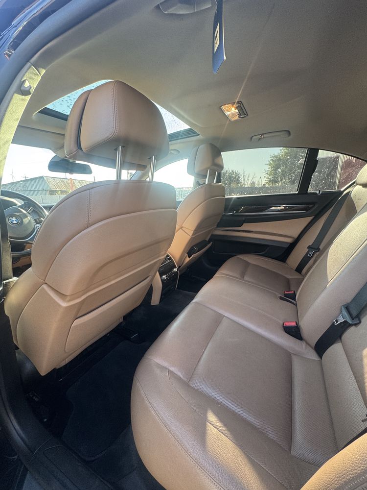 Bmw 730d impecabil.
