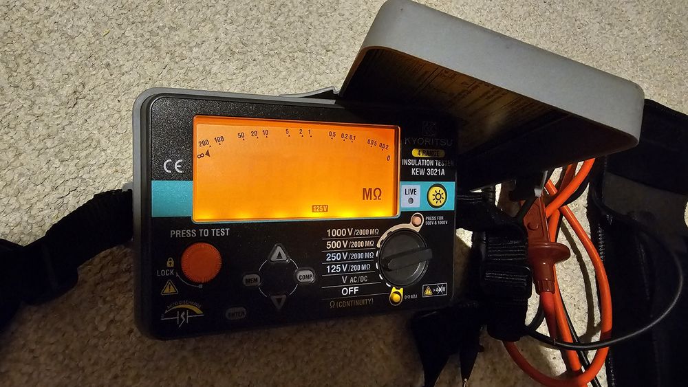 Kyoritsu kew 3021A aparat de măsură rezistenţa de izolaţie digital.
