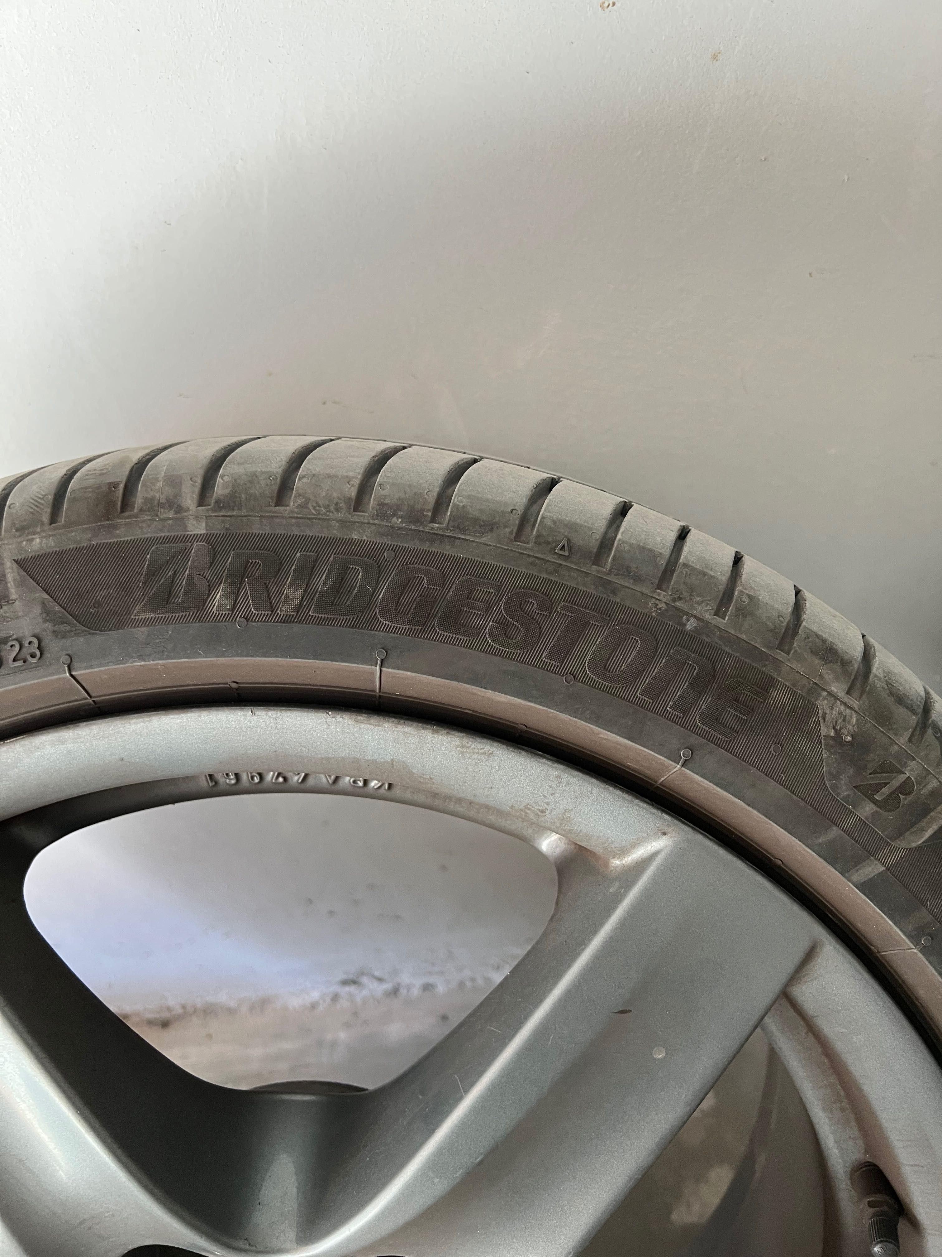 Bridgestone 225/45/18 turanza 6