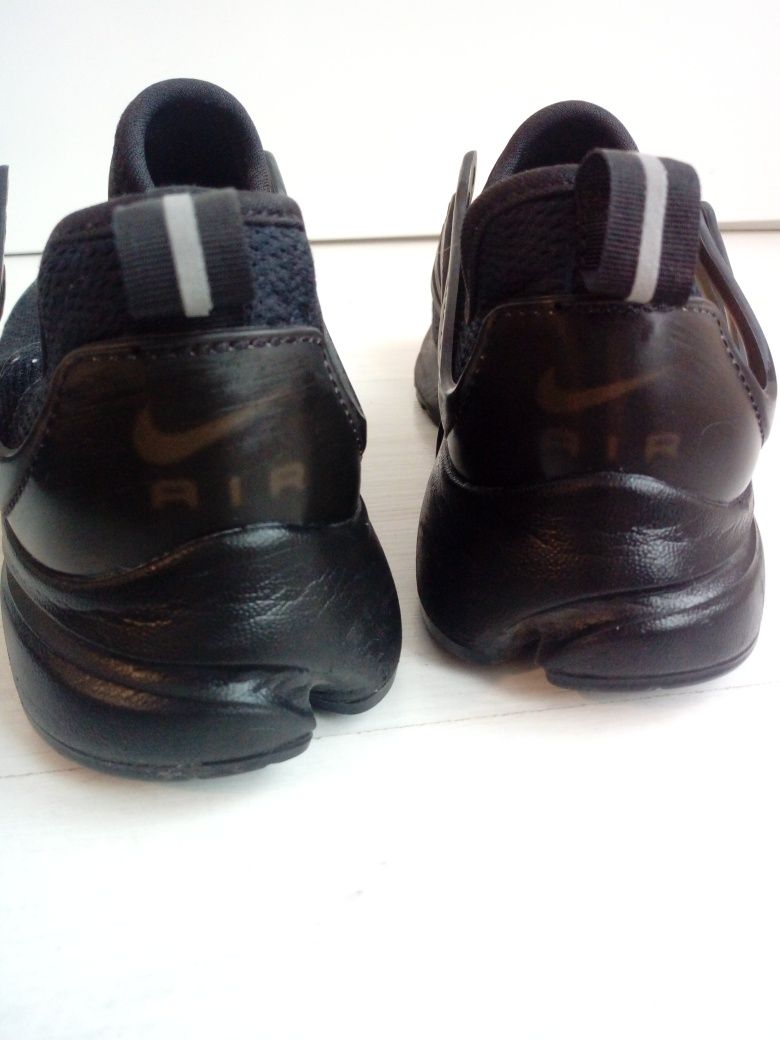 Маратонки Nike, Adidas, 38,37