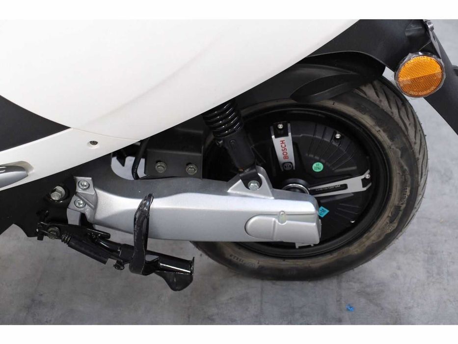 Scooter Lvneng / Niu / Super Coco nou