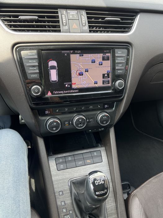 Skoda Octavia Scout 2.0 TDI 4x4 DSG 184 cp Euro 6