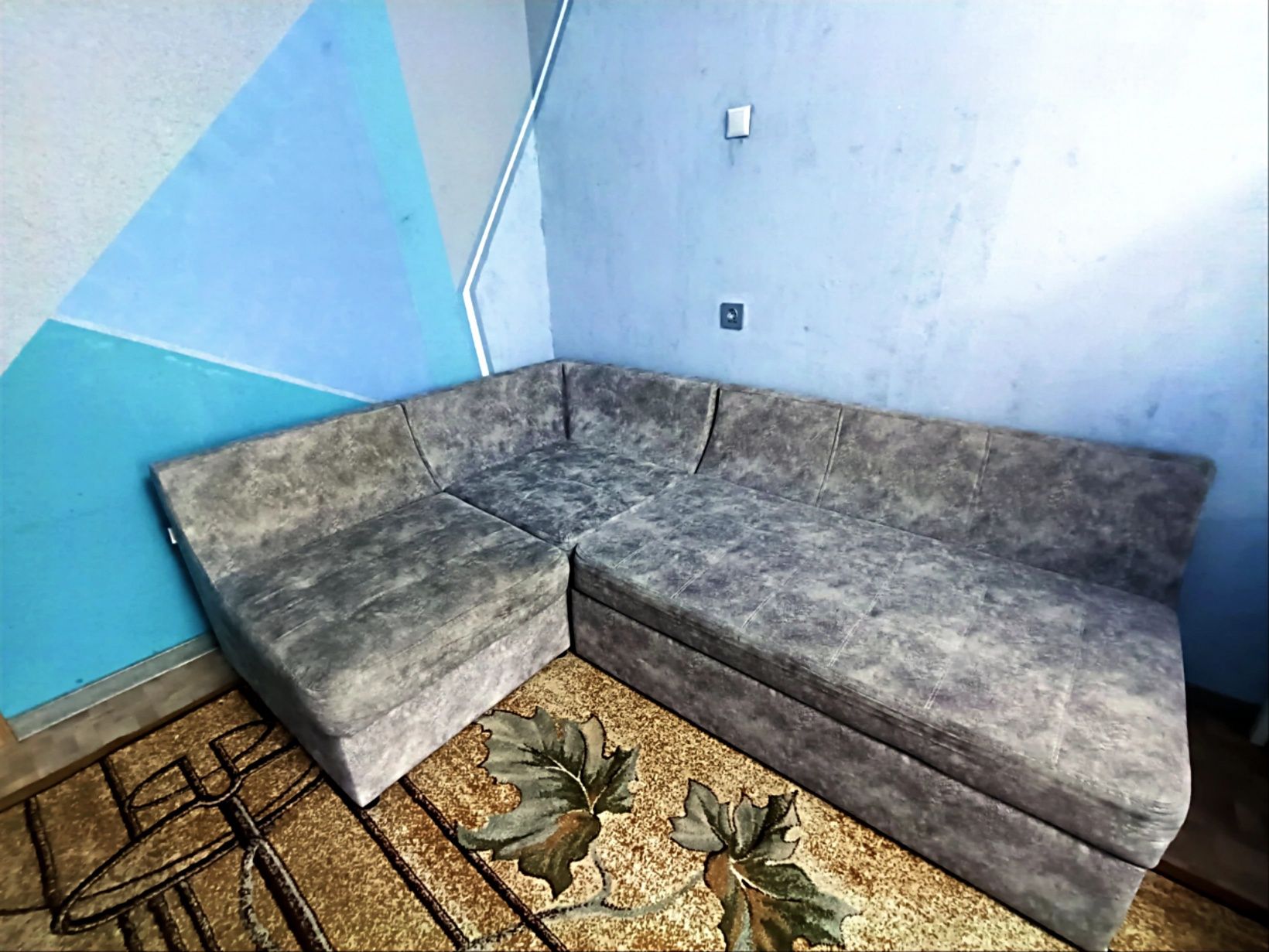 Диван б/у хороший