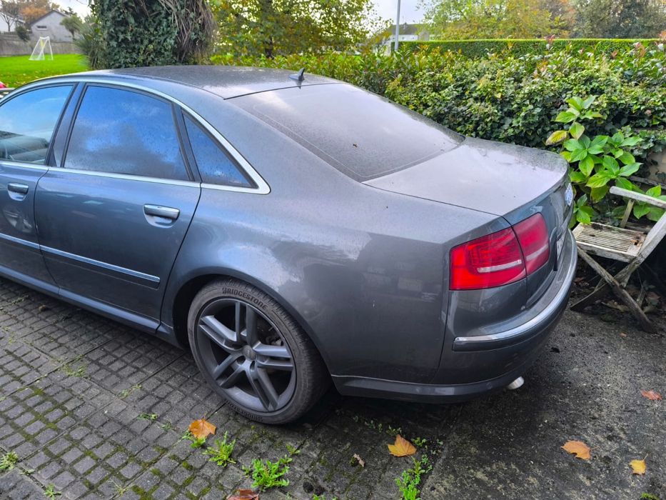 Audi A8 volan dreapta