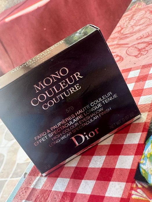 Fonduri de ten Dior plus alte cosmetice