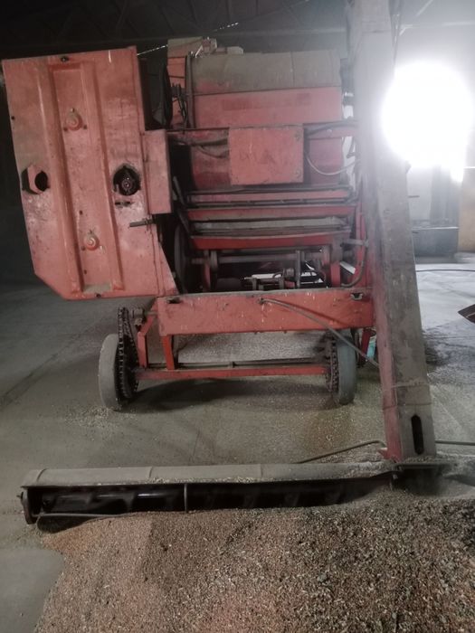 Продам СМ4 зерноочистительная машина